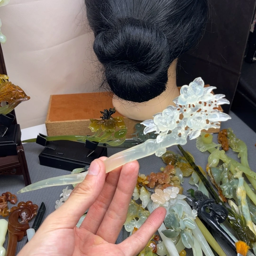 蛇纹石玉未镶嵌发饰