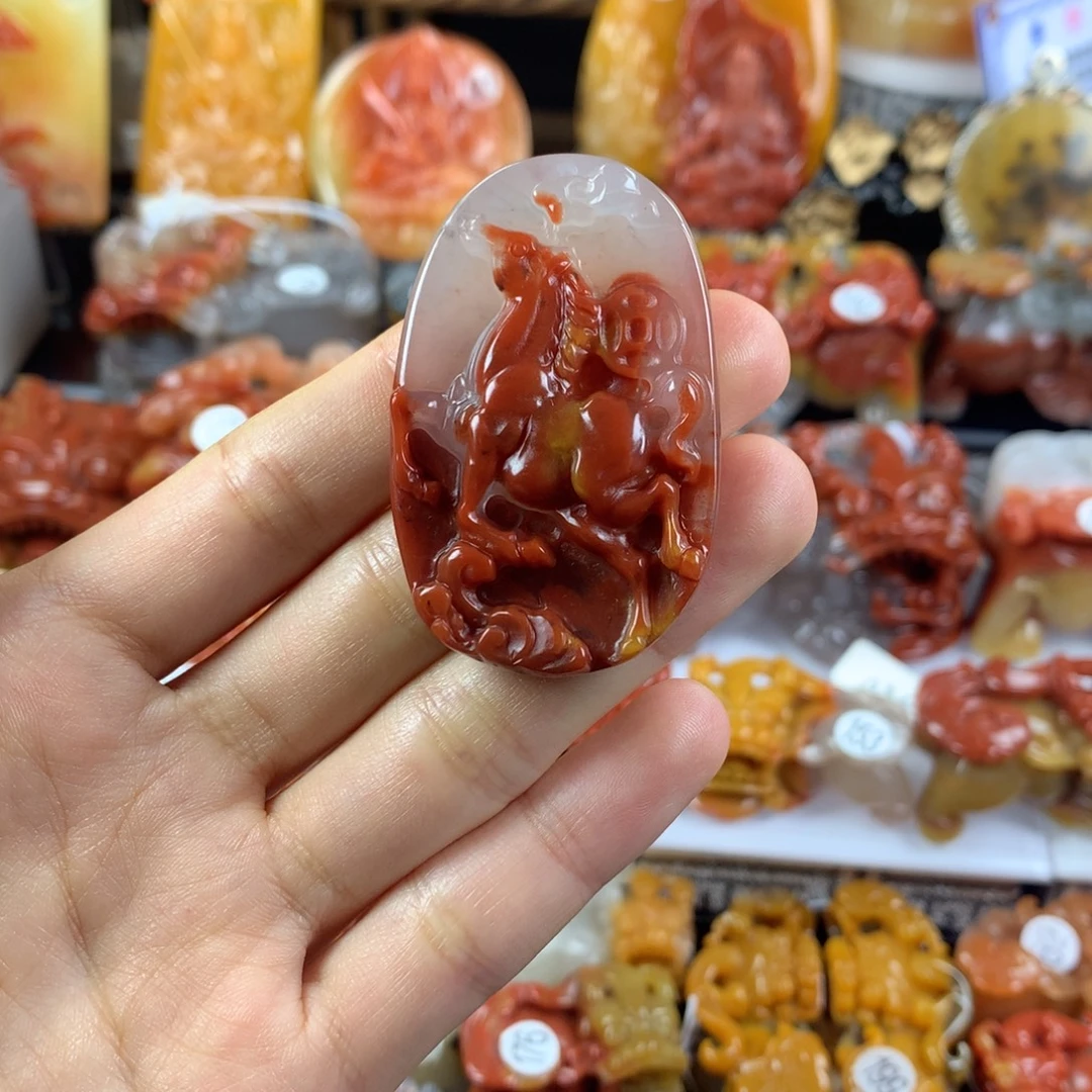 石英质玉（黄龙玉）未镶嵌挂件