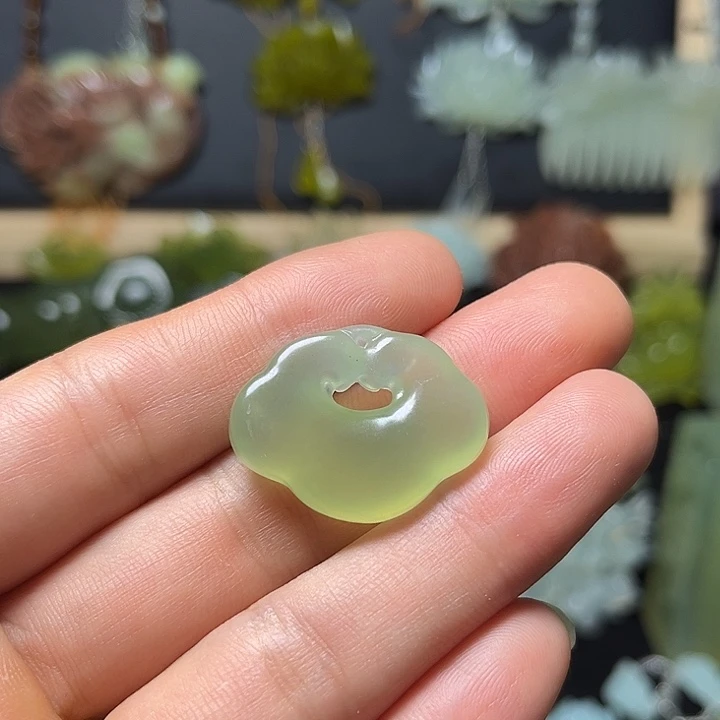 蛇纹石玉未镶嵌发饰