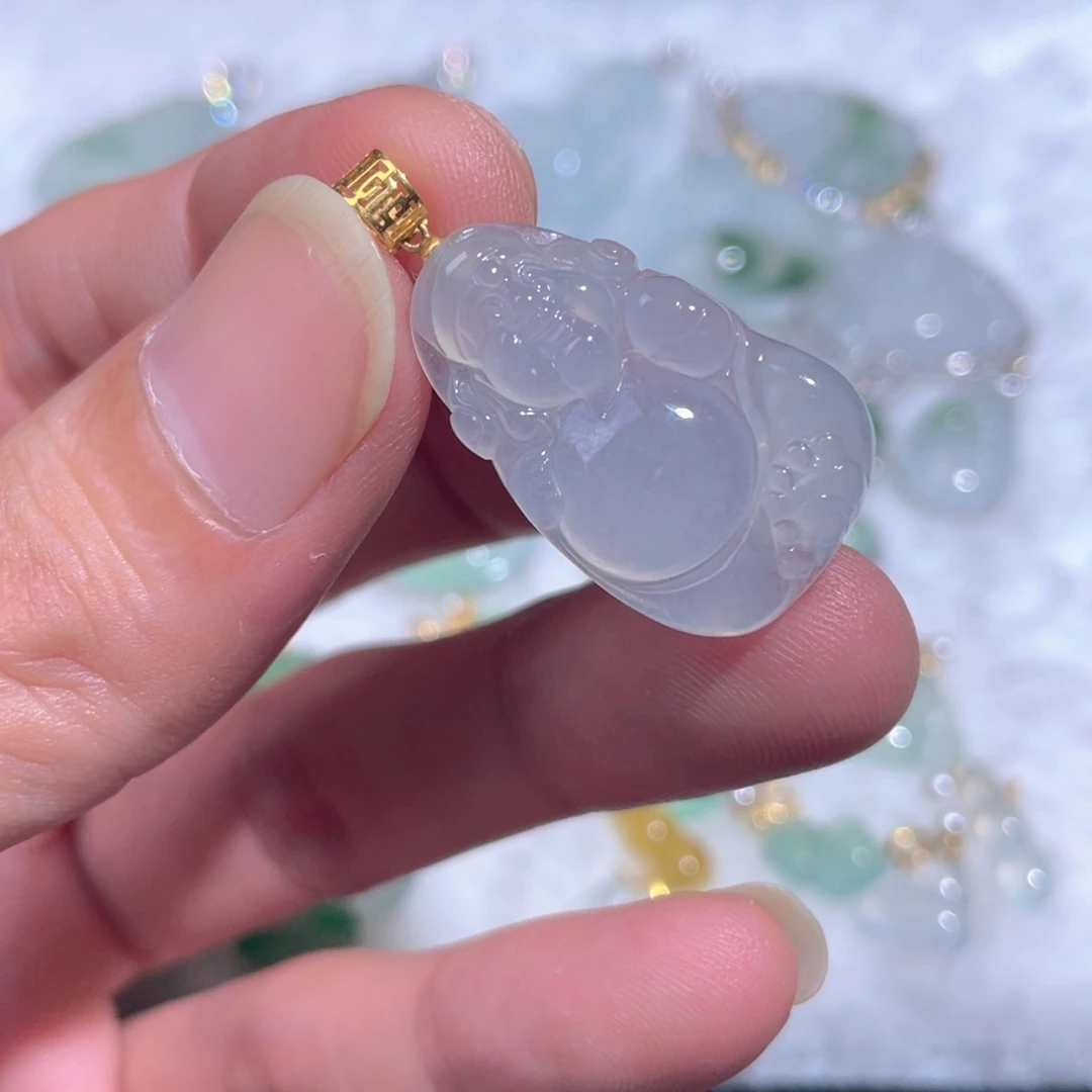 翡翠18K金镶嵌颈饰翡翠