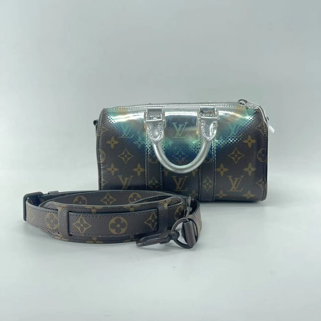 99新 LouisVuitton/路易威登 LV镭射款KP25斜挎包/ZH10251男士