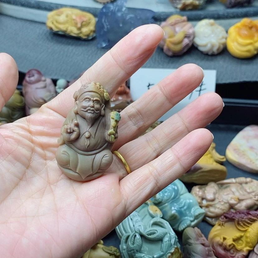 【闪购商品】定制石英质玉吊坠未镶嵌