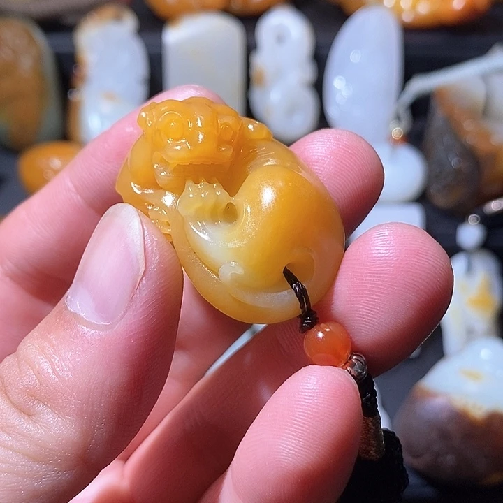 和田玉未镶嵌吊坠(不含链)