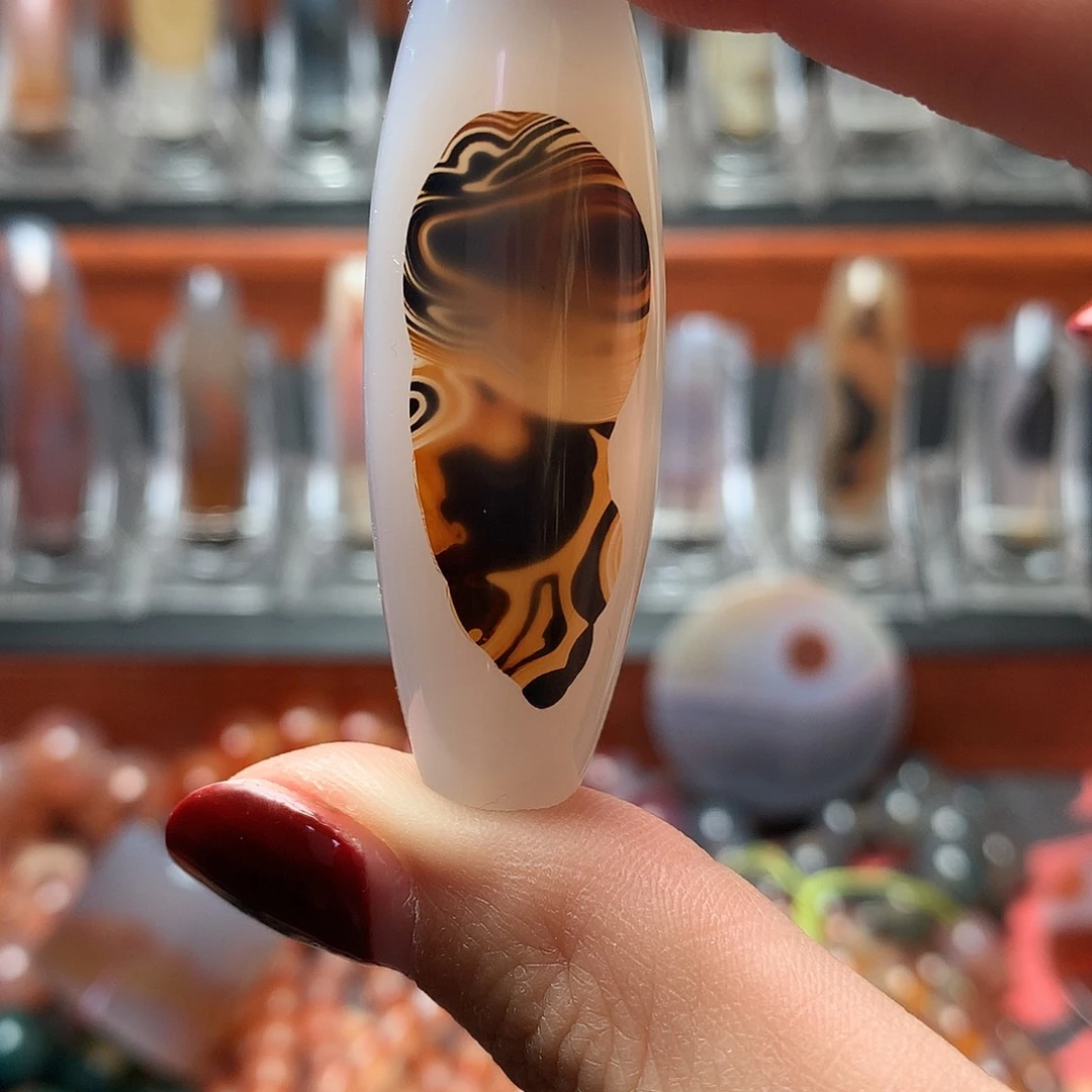 玛瑙/玉髓颈饰未镶嵌