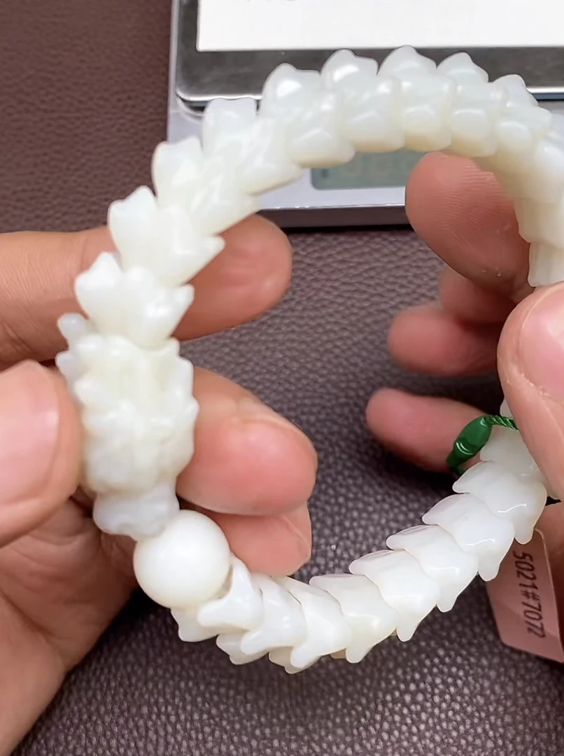 p2.13和田玉挂件多样性拍一发一未镶嵌131