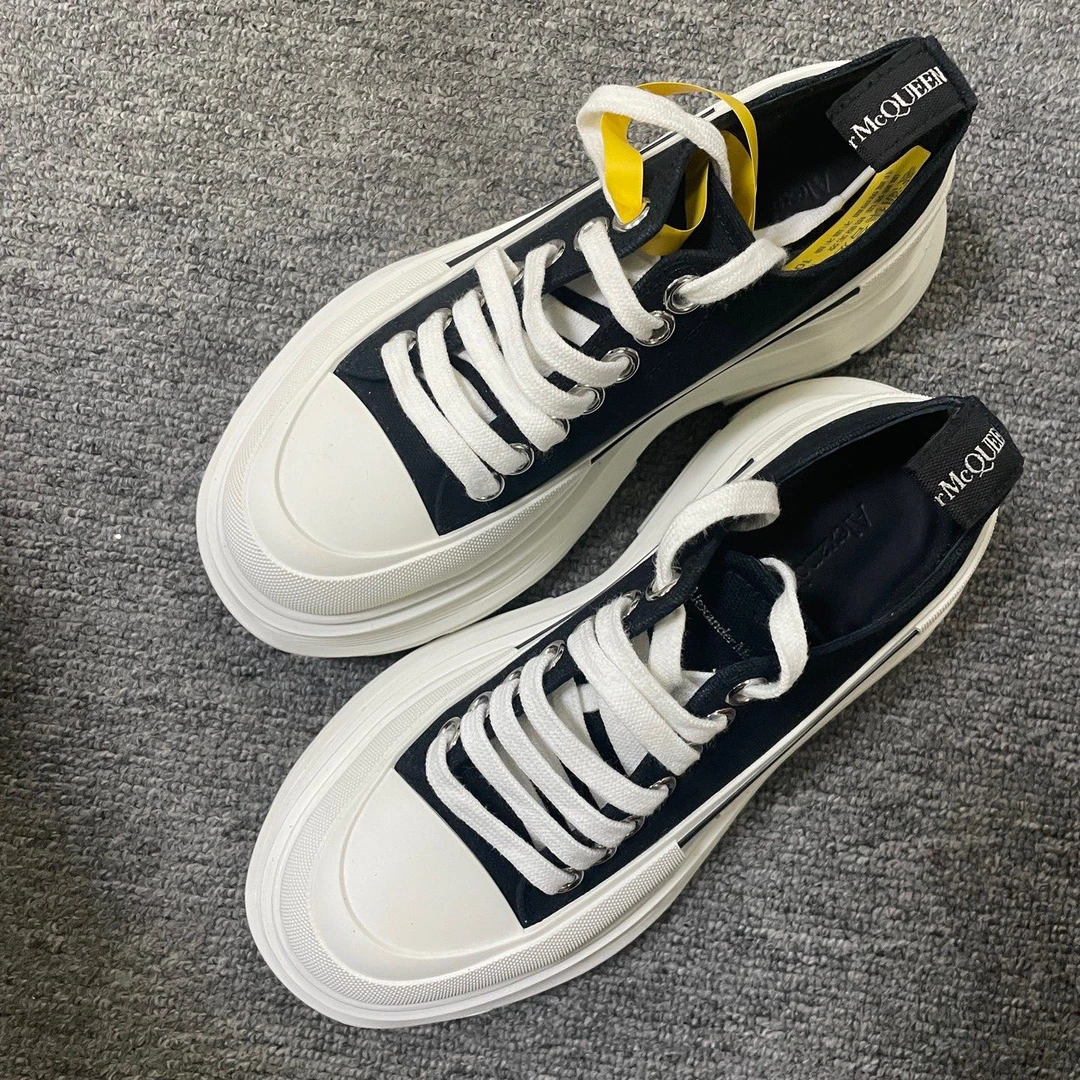 95新 Alexander McQueen/亚历山大·麦昆 及踝马丁靴  35码/10908