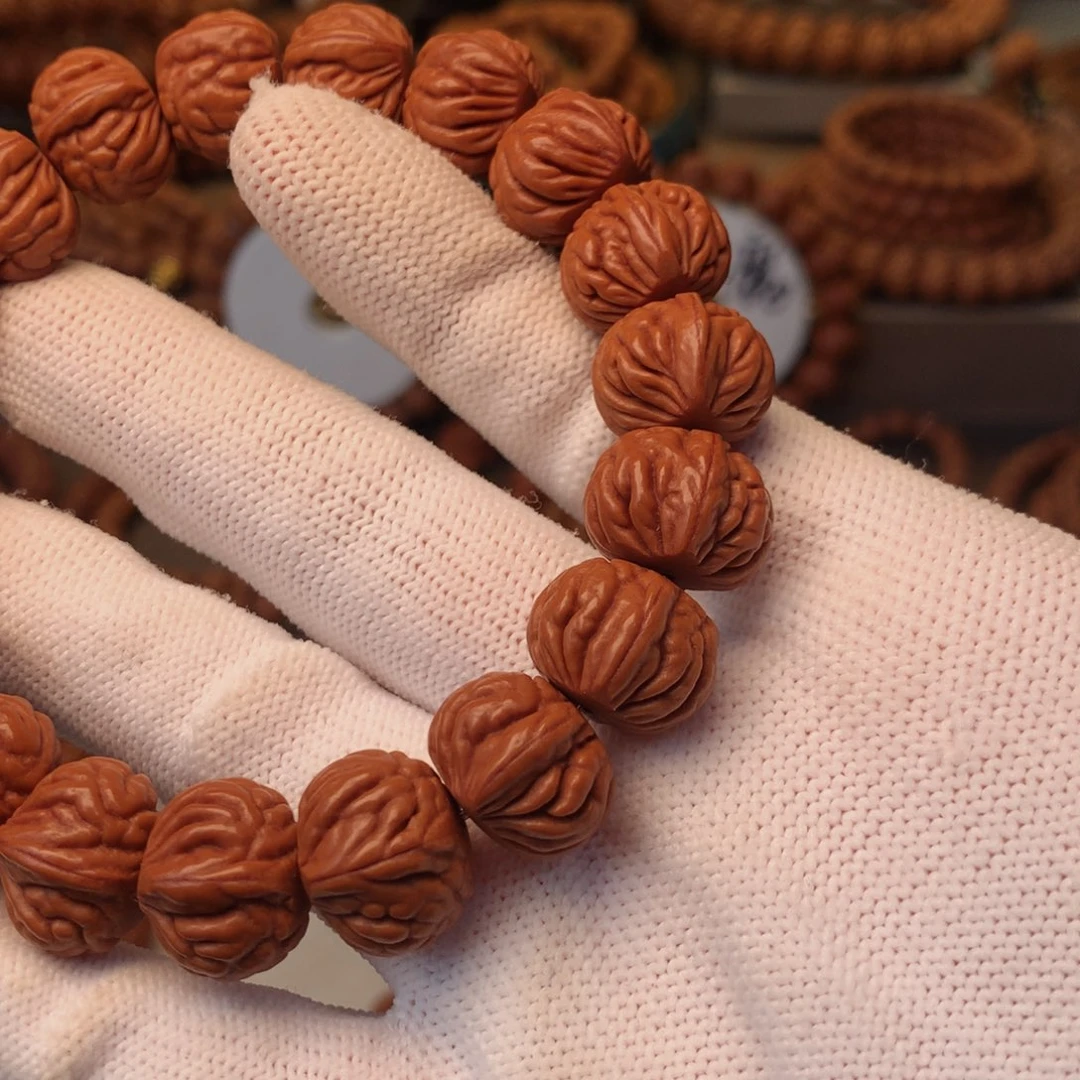 c***者手串桃核秦岭龙纹