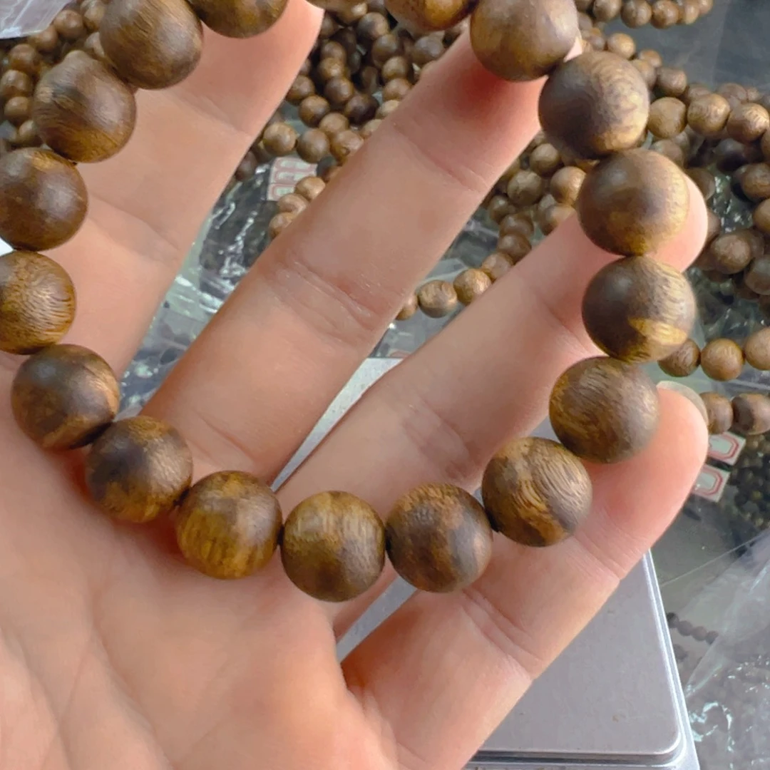 沉香手串米****¹1.2单圈11克