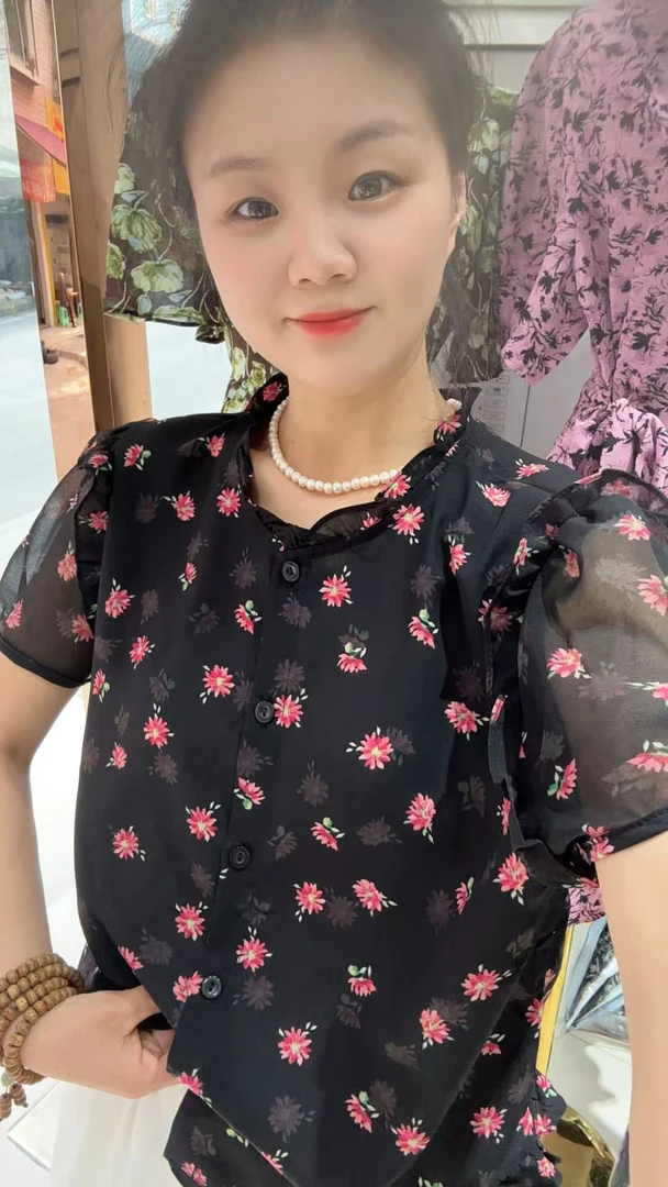 新款超薄不内扎上衣