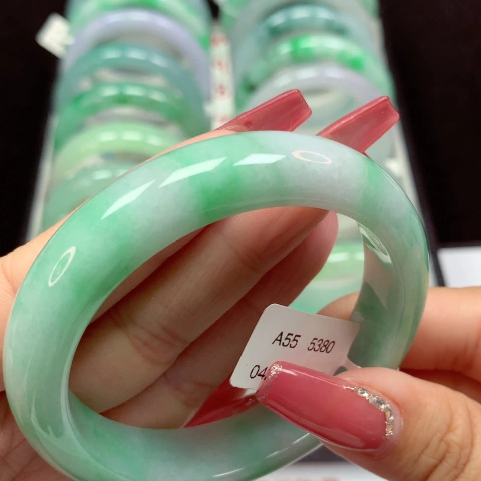 【闪购商品】翡翠手镯未镶嵌细糯化白底青