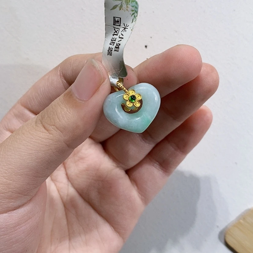 【闪购商品】颈饰未镶嵌翡翠