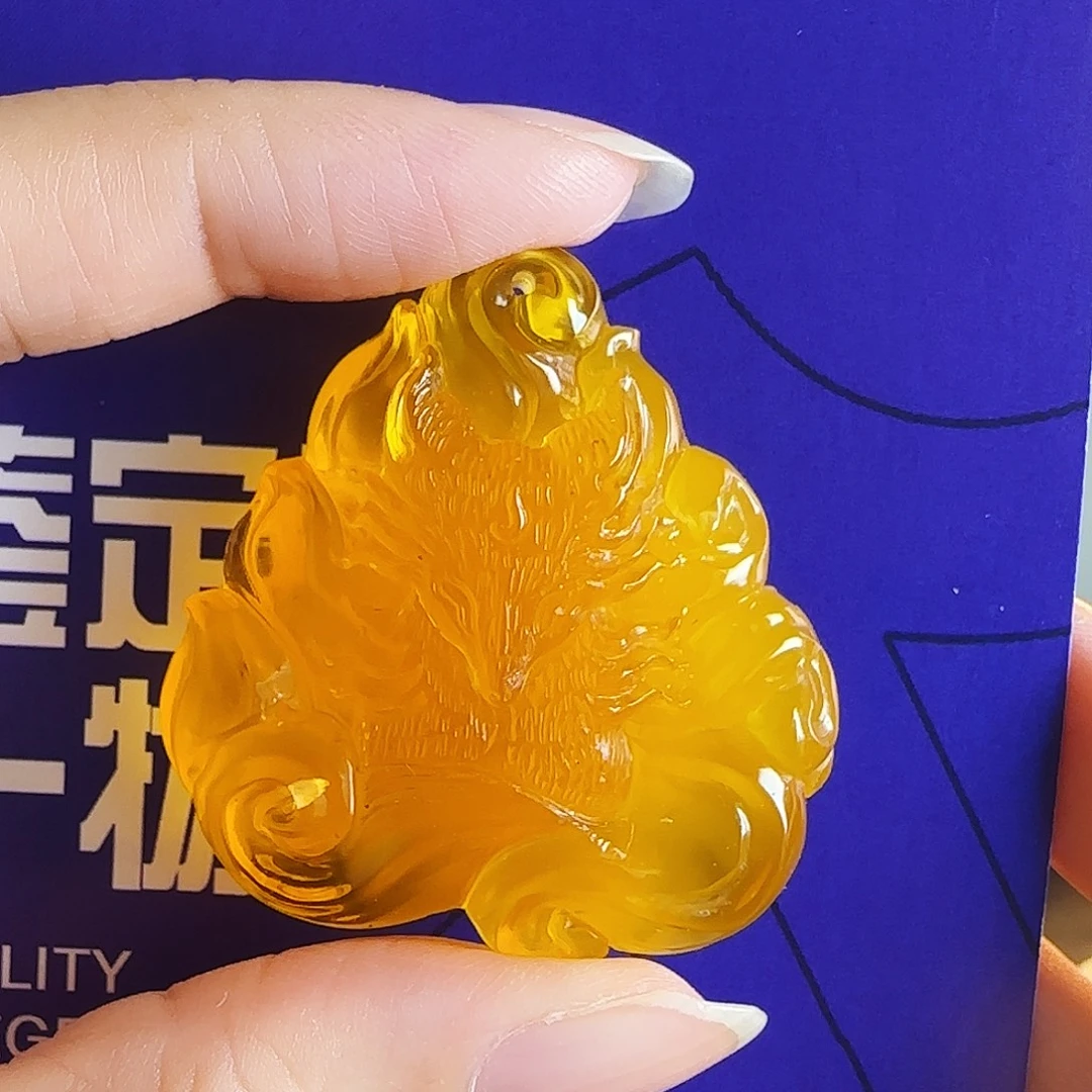 琥珀未镶嵌颈饰蜜蜡焦皮料鸡油红微瑕吊坠九尾狐