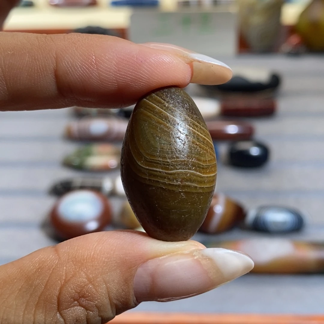 姬***分玛瑙/玉髓颈饰合金