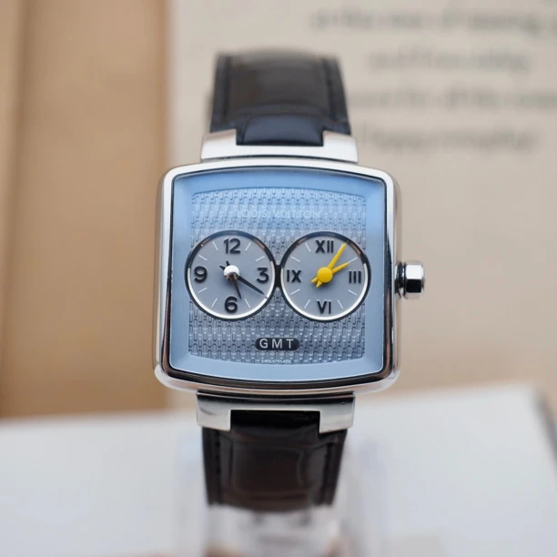 95新 LouisVuitton/路易威登 41*34mm/石英机芯/13676772