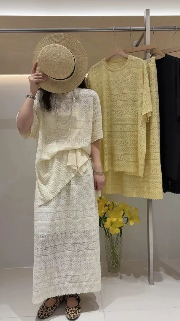 新款夏季套裙  简单大气 时尚镂空设计师