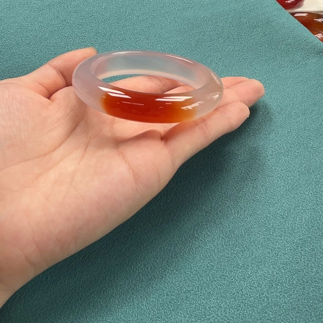 手镯玛瑙/玉髓未镶嵌