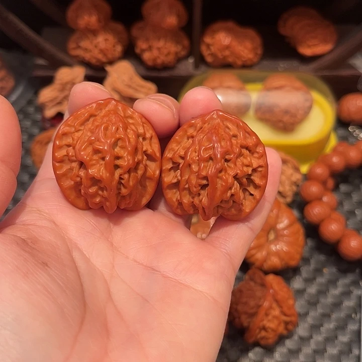 文玩核桃把件盘山36