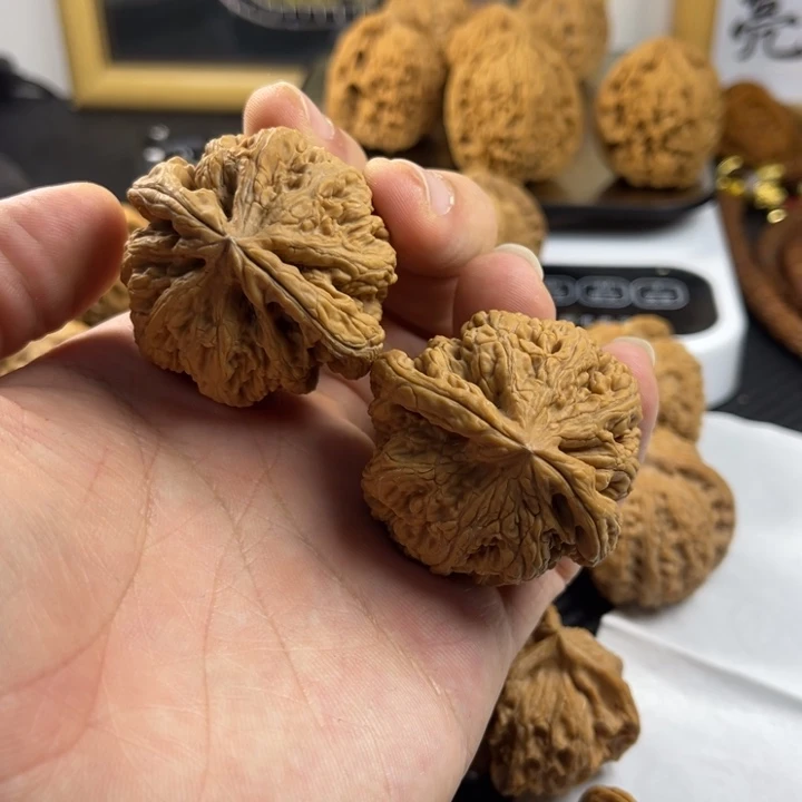 把件文玩核桃44全品大粗筋