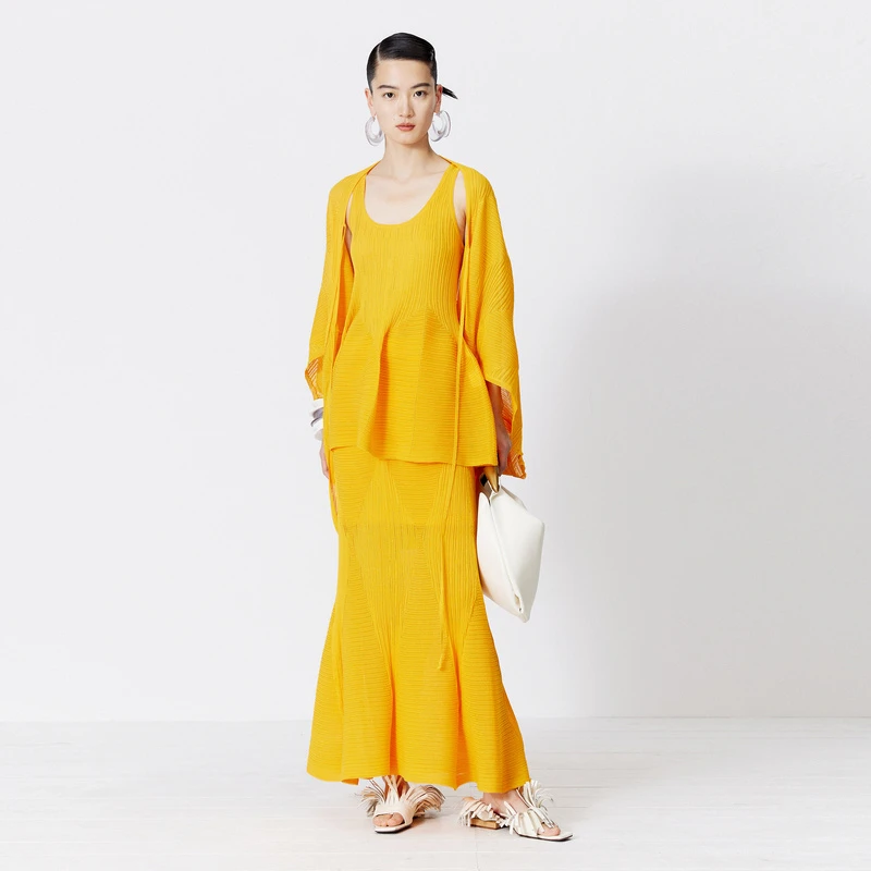 【妍妍精选】ZHUCHONGYUN宽松线条肌理系带罩衫C1DE2872M