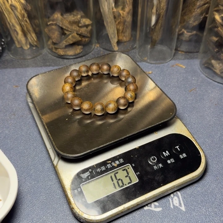 木L****7海南香脉母树树心圆珠16克