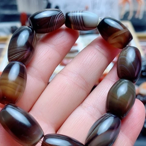 玛瑙/玉髓颈饰合金