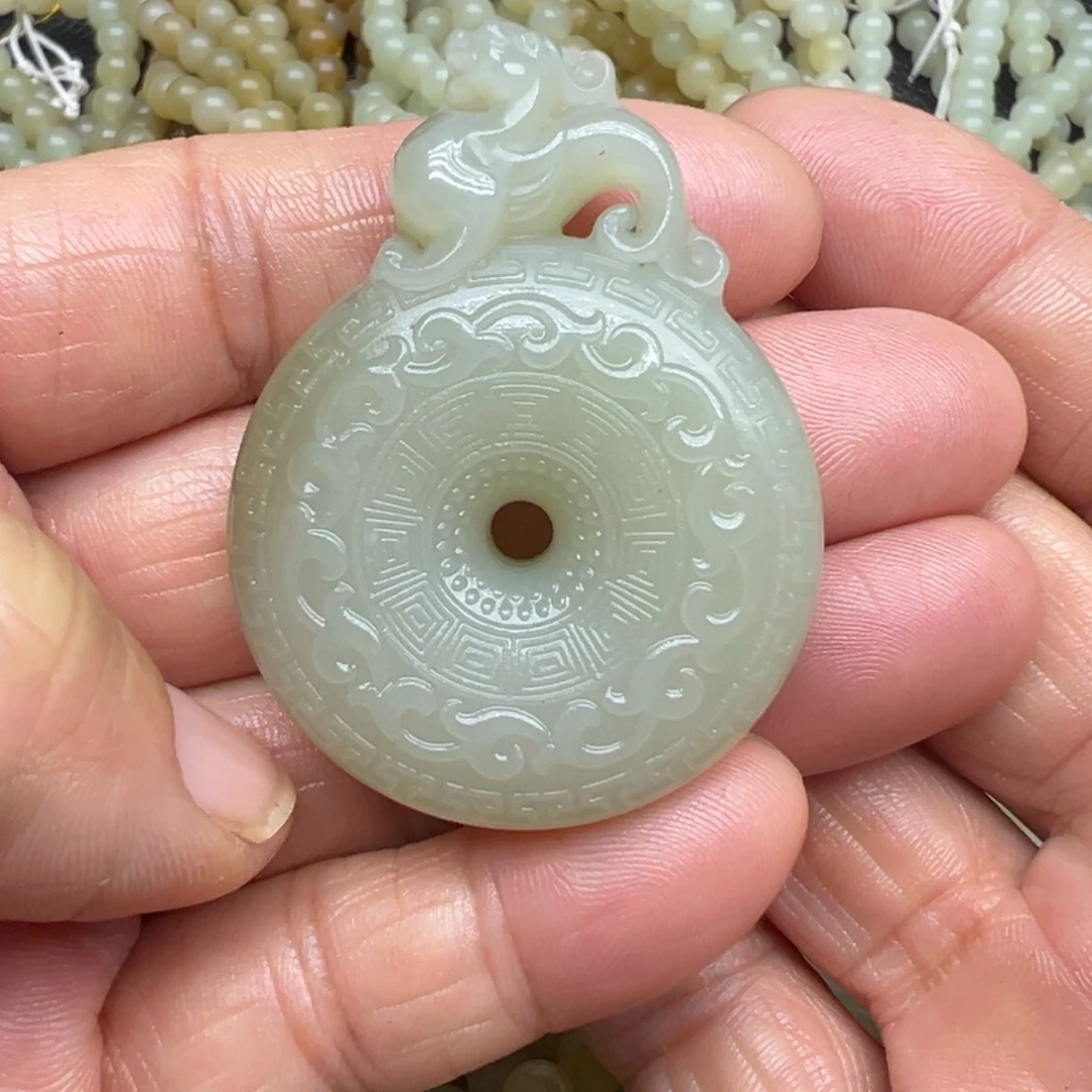 和田玉（糖玉）未镶嵌吊坠(不含链)