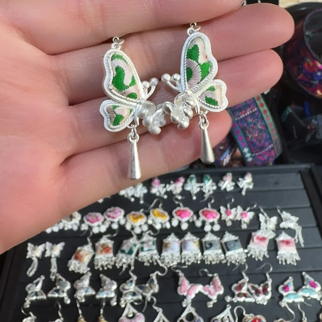织绣民族风刺绣耳环