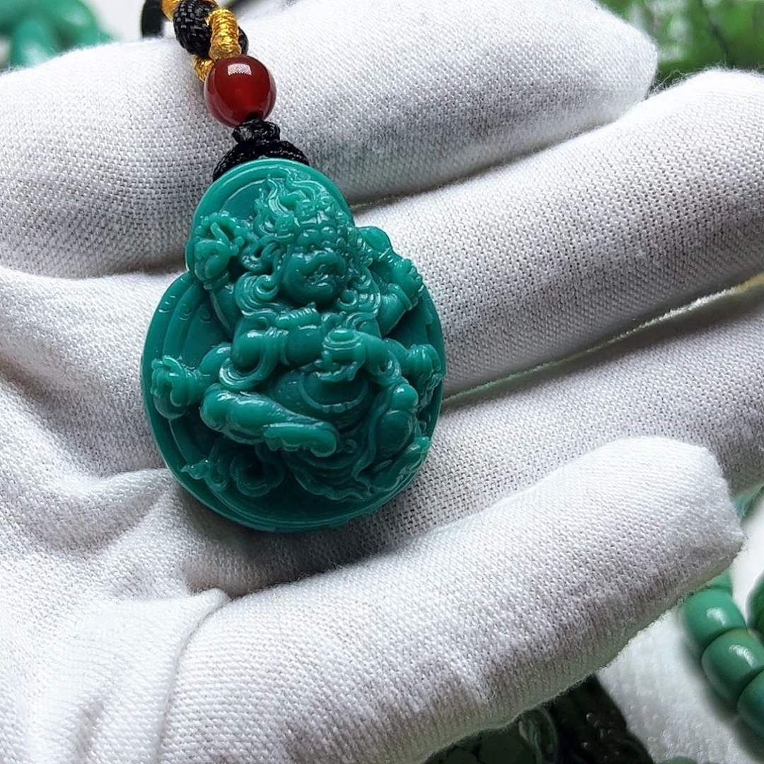 林***卿绿松石未镶嵌珠宝奇石