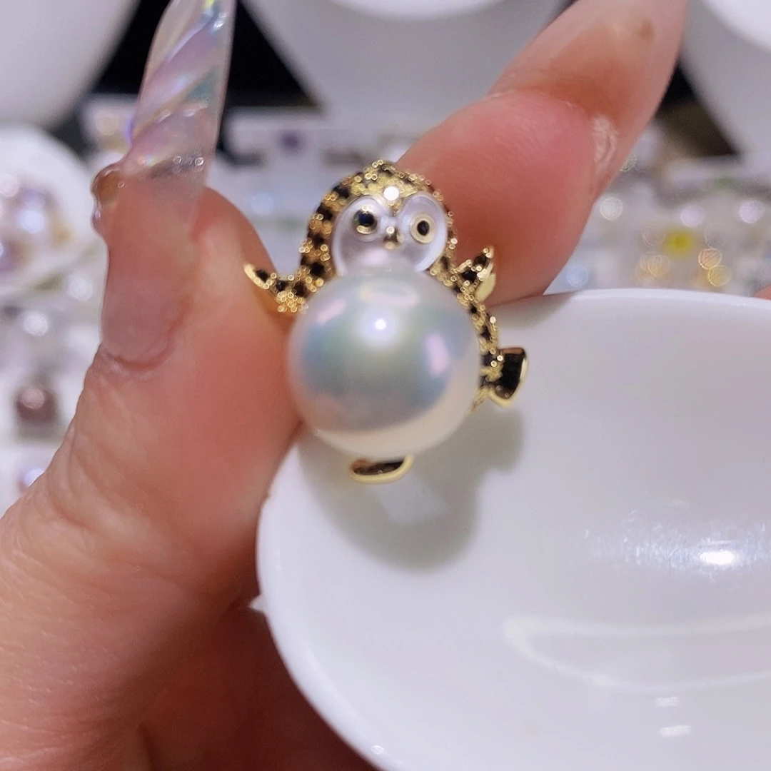 淡水珍珠颈饰合金