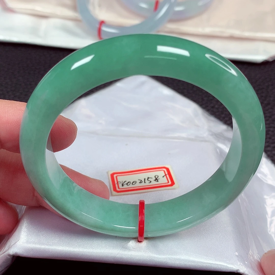 翡翠未镶嵌手镯天然翡翠手镯