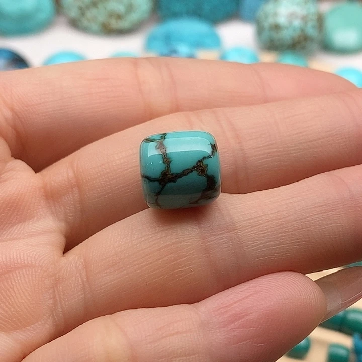 绿松石未镶嵌原矿高瓷绿松石配饰