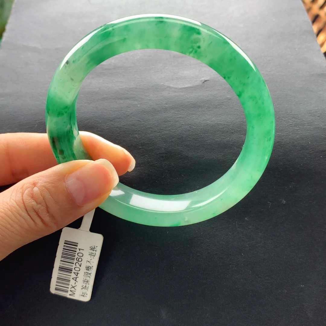 【闪购商品】石英质玉手镯未镶嵌