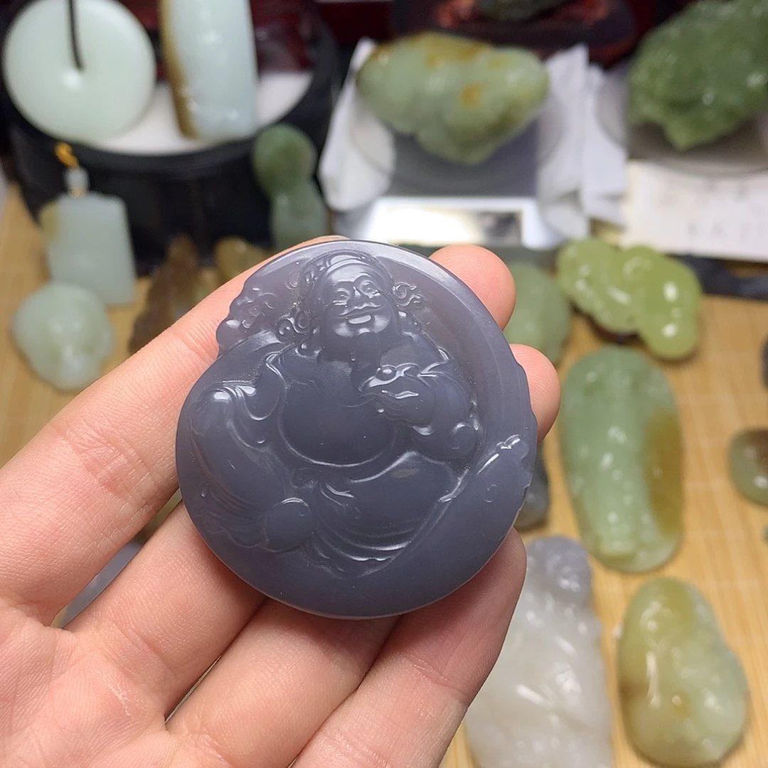 業***安和田玉未镶嵌挂件