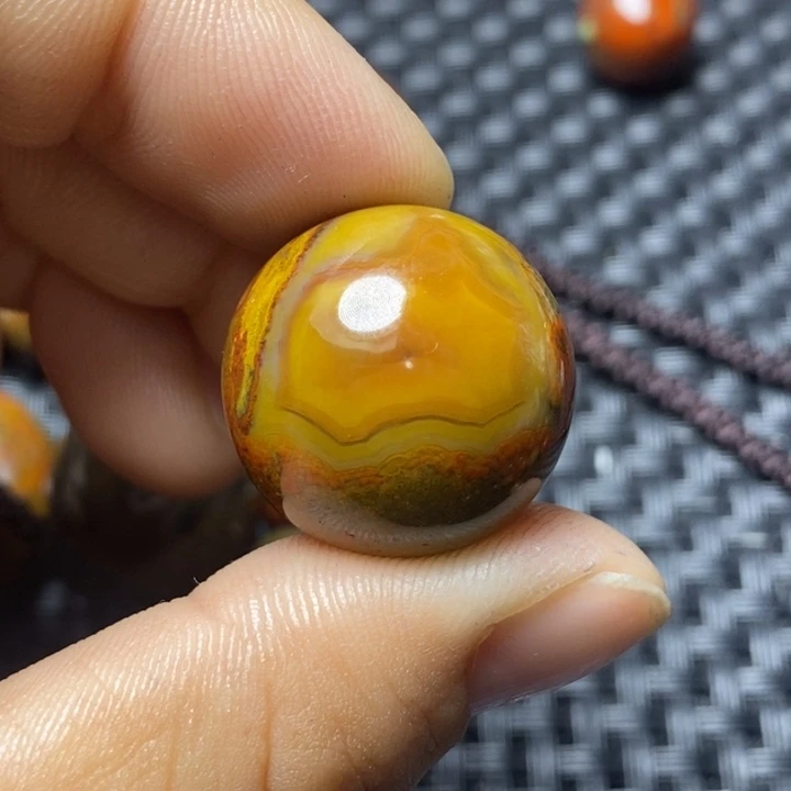 玛瑙/玉髓颈饰未镶嵌富**?