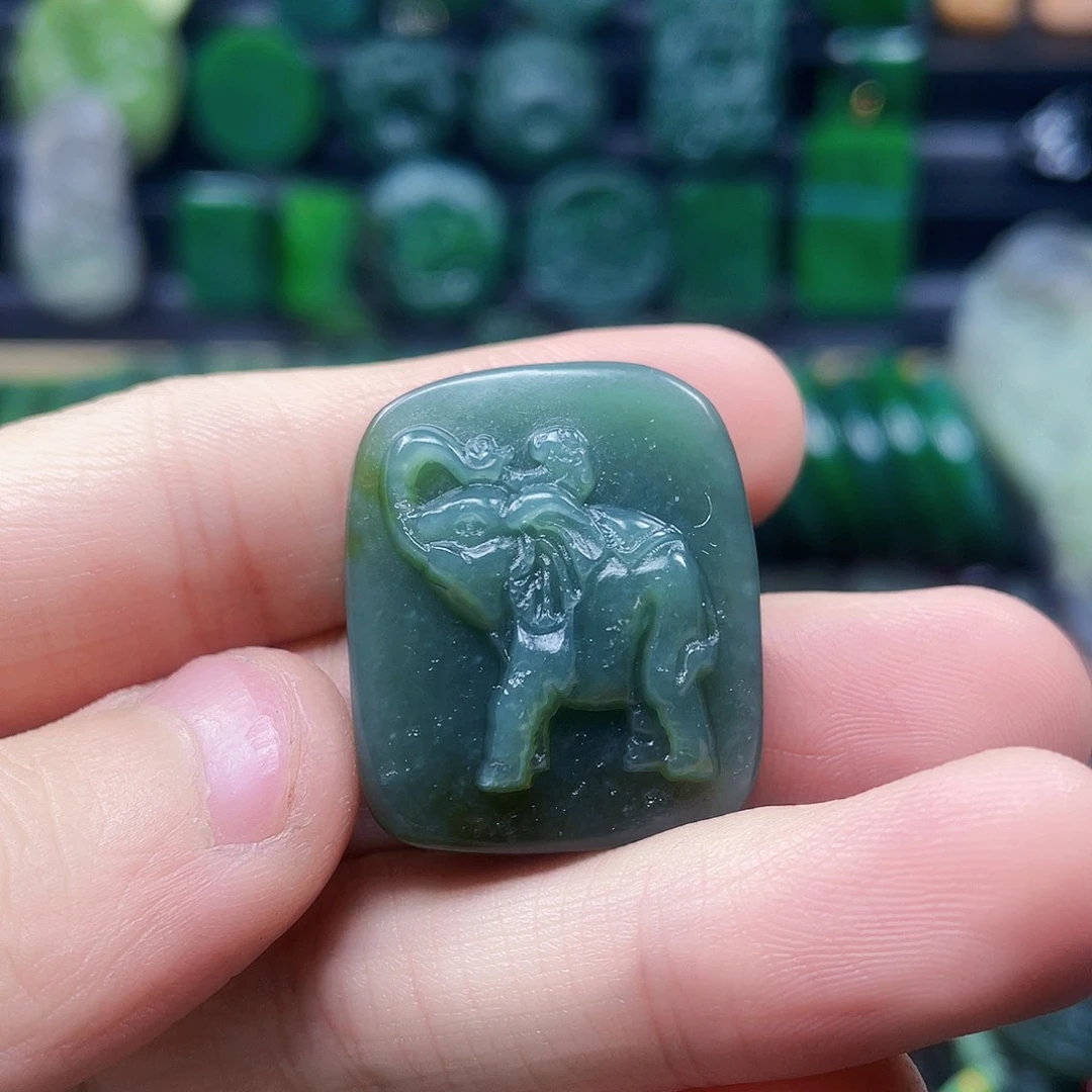 和田玉未镶嵌珠宝奇石