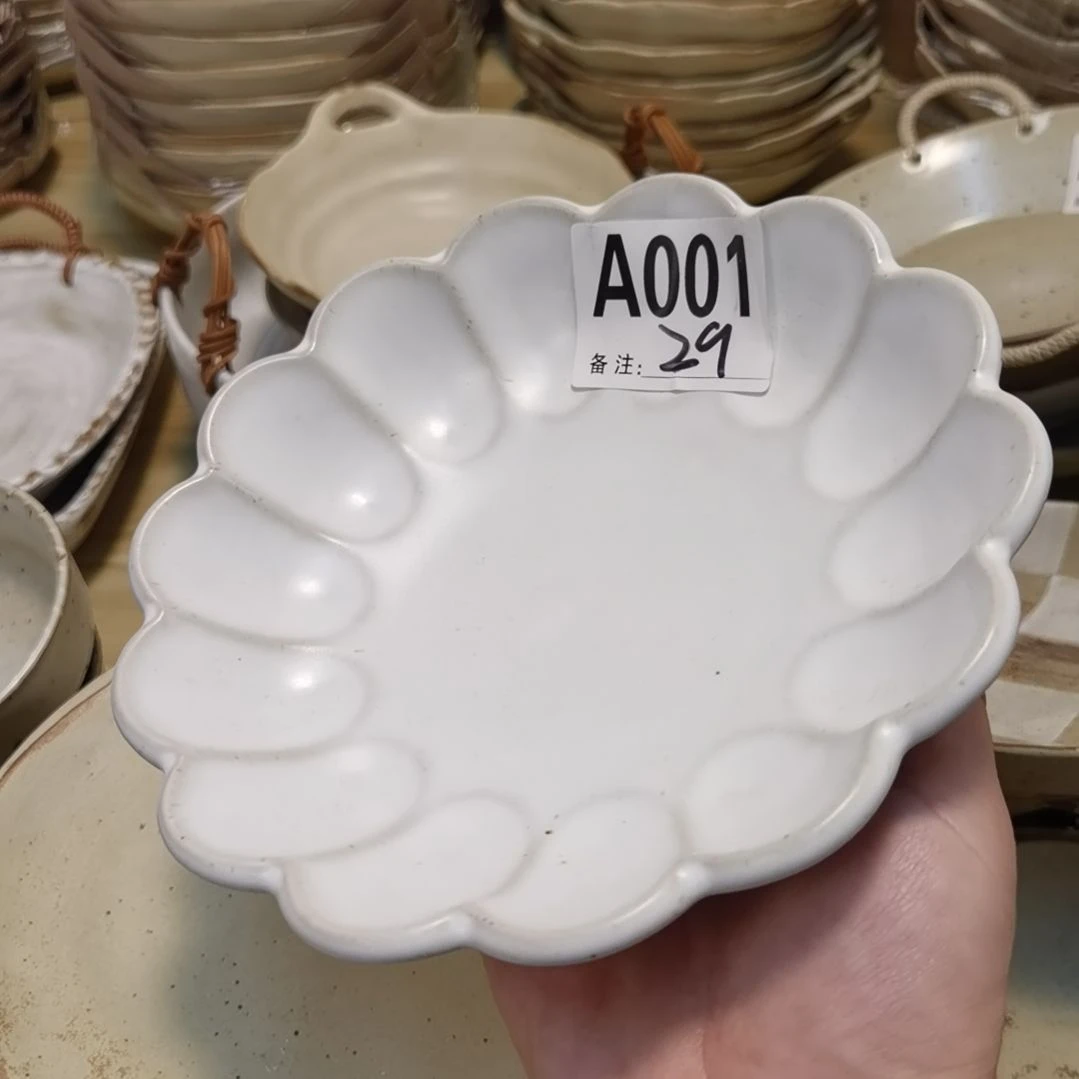 瓷片正品粗陶梨花深盘一个