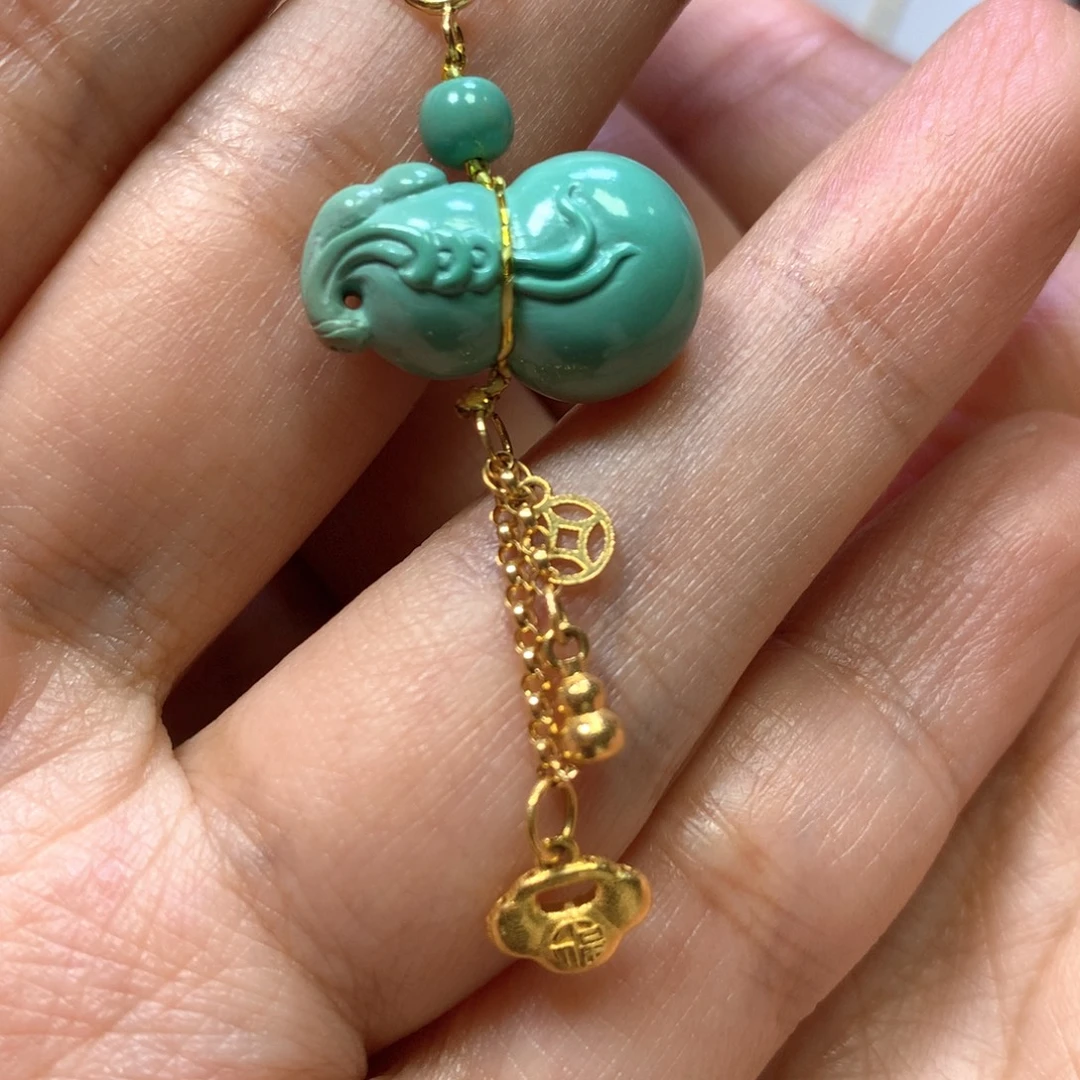 绿松石18K金镶嵌吊坠