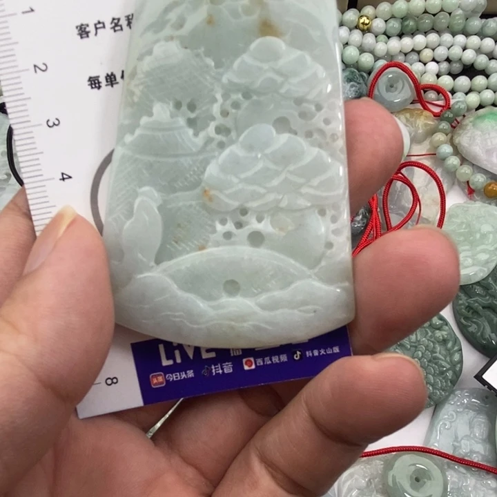 翡翠未镶嵌挂件挂件