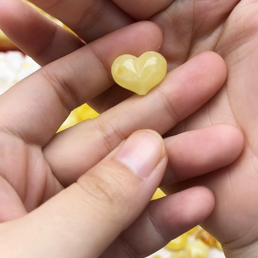 蜜蜡未镶嵌裸石天然