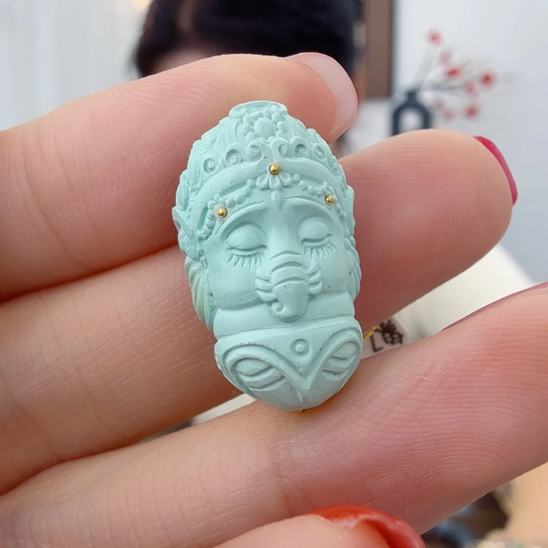 绿松石未镶嵌珠宝奇石