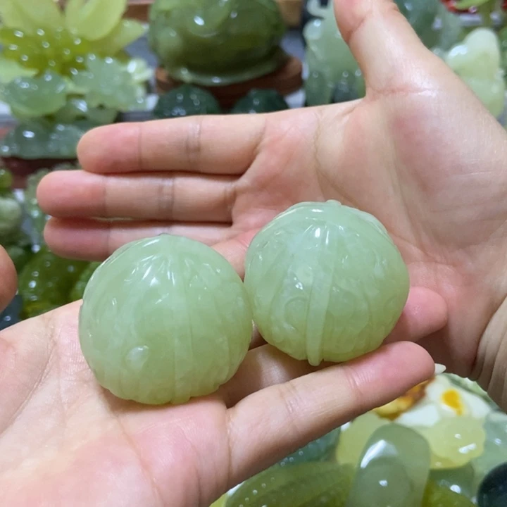 【闪购商品】蛇纹石玉未镶嵌把件