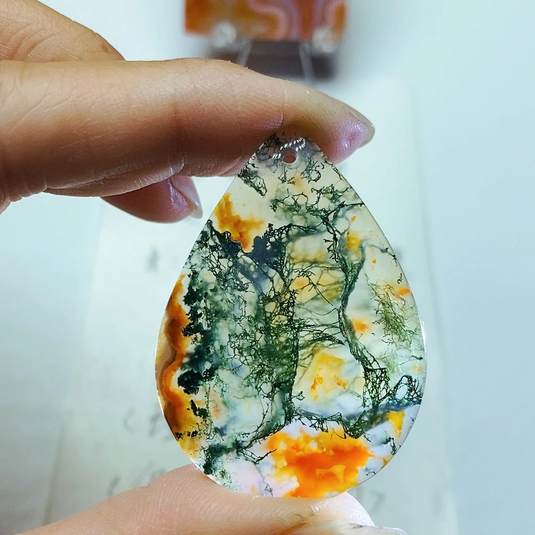 玛瑙/玉髓颈饰未镶嵌南*行