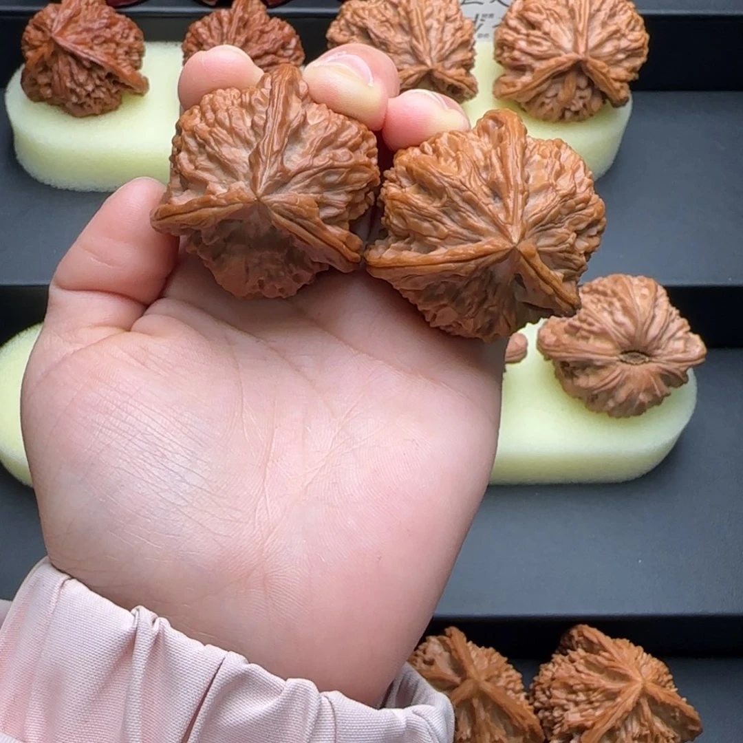 文玩核桃把件玲珑塔三棱 41尺寸
