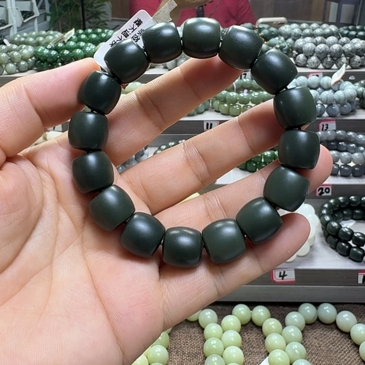 手链未镶嵌和田玉新疆塔青特细直切卡14