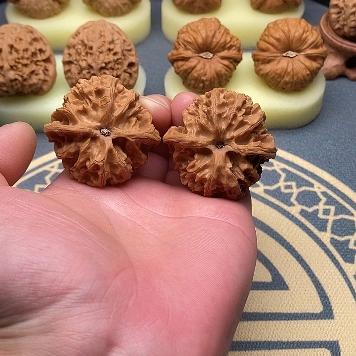 静***儿吊坠文玩核桃苹果园45尺