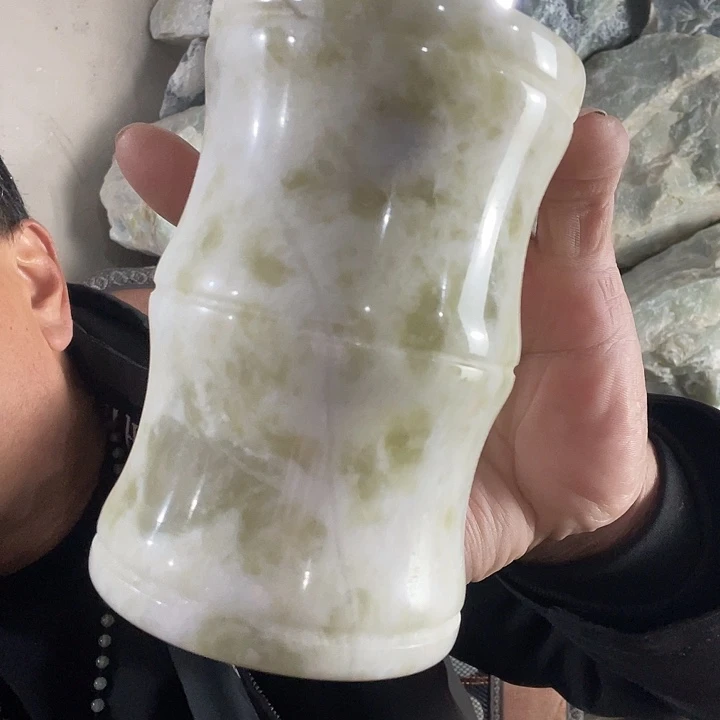 蛇纹石玉未镶嵌珠宝奇石