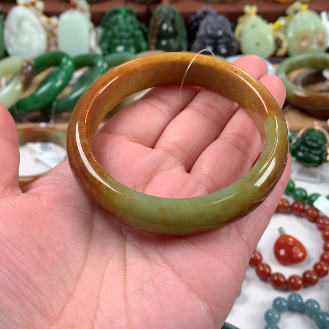 和田玉手镯未镶嵌61.9口径