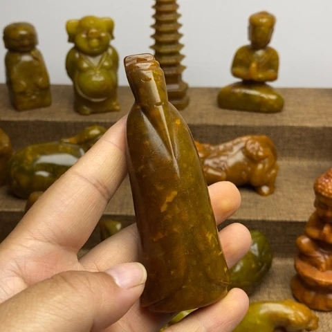 蛇纹石玉未镶嵌颈饰68