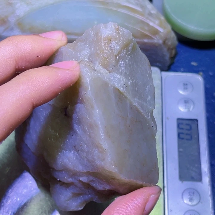 和田玉（糖玉）未镶嵌珠宝半成品