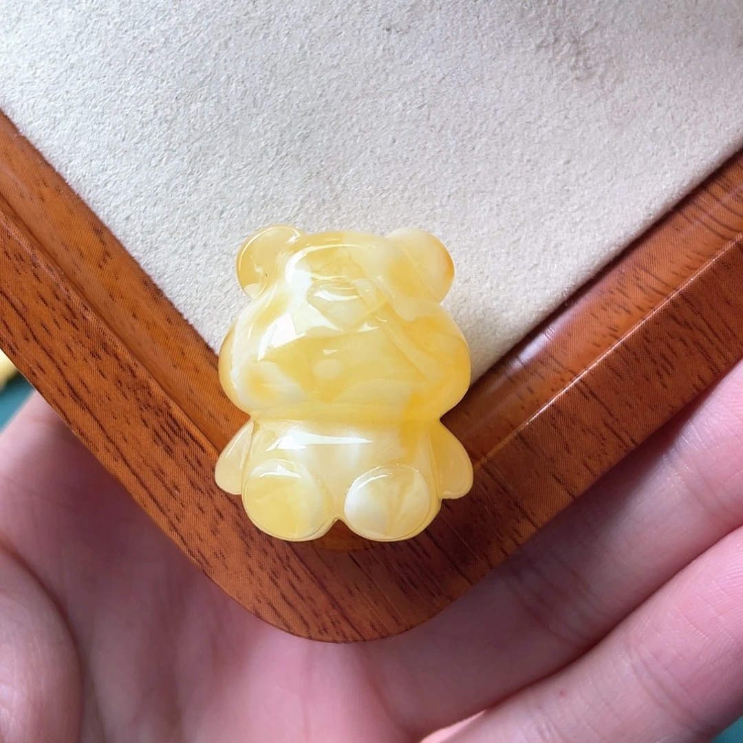 琥珀裸石未镶嵌蜜蜡
